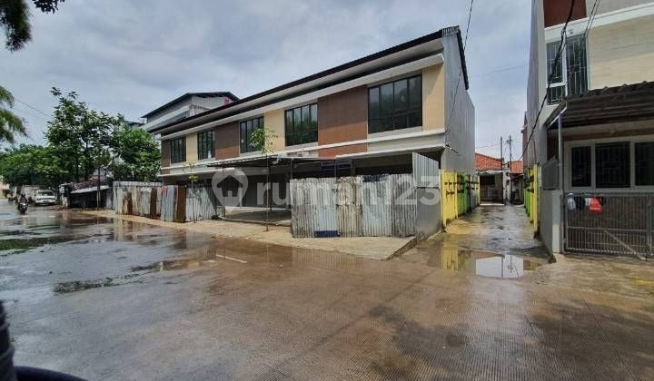 Ruko 2 Lantai Depan Jalan Raya Mekar Puspita Cocok untuk Usaha