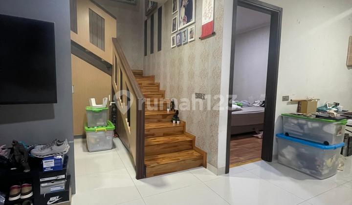 Cluster Cosmo The Icon 2-Story Building Full, Fully Furnished 2