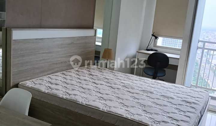 Apartemen Springwood Residence Tipe Studio Furnish Lengkap 2