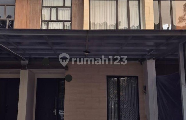 For Sale Ready-to-Occupy House with Strategic Location and Adequate Facilities in La Seine Cluster, 007