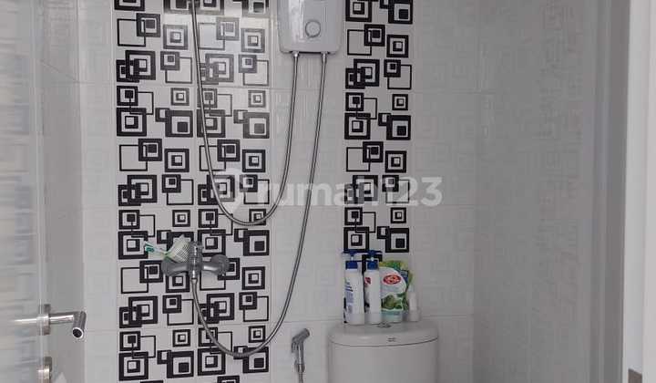 Modern 3+1 Bedroom Residence in Laseine Cluster, Strategic Location, Cakung, East Jakarta, 030 2