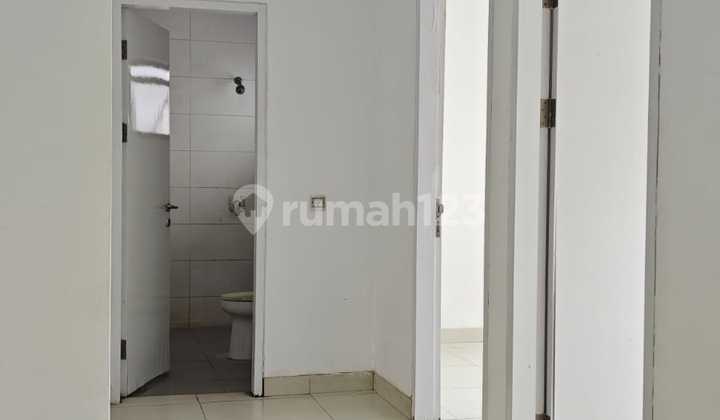 Rent Modern 2-Story House in Zebrina Cluster, Cakung, East Jakarta, 007 2