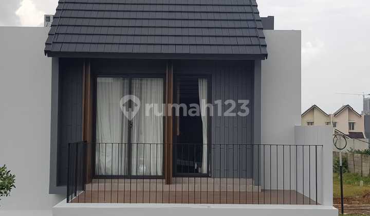 For Quick Sale: 7x12 American Classic Themed House with Wisteria Attic, Cakung, East Jakarta 2