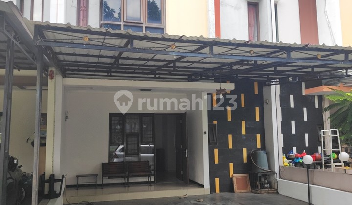Dijual Rumah 2 Lantai Dengan Fasilitas Yang Memadai Di Cluster Valeria, 011