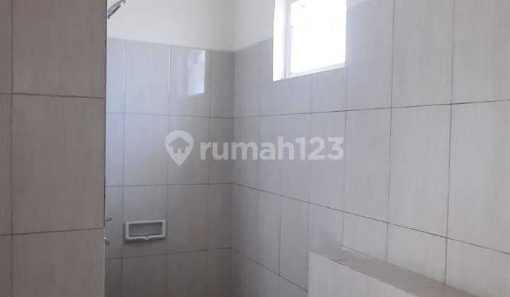 For Rent Fast Cleon Park Shop Width 5, Jakarta Garden City, Cakung, 007 2