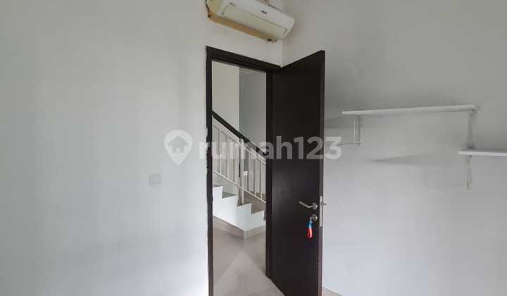 For Rent: Modern 2-Storey House with AC, Wisteria, Jakarta Garden City, Cakung, 029 2