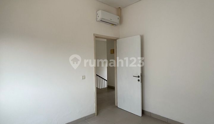 For Rent 2-Story House Located in Hook Position, Alamanda Cluster, Cakung, East Jakarta, 015 For Rent 2-Story House Located in Hook Position, Alamanda Cluster, Cakung, East Jakarta, 015