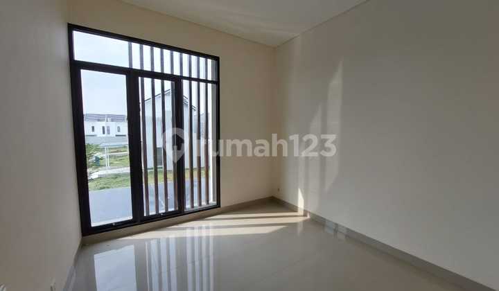 Turun Hargaa!!! Jual Rumah 2 Modern SHM Cluster Wisteria, Cakung, Jakarta Timur, 030