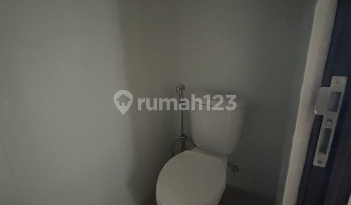 Brand New! 2-Story House in Cluster La Seine Essence, Cakung, East Jakarta, 015 2