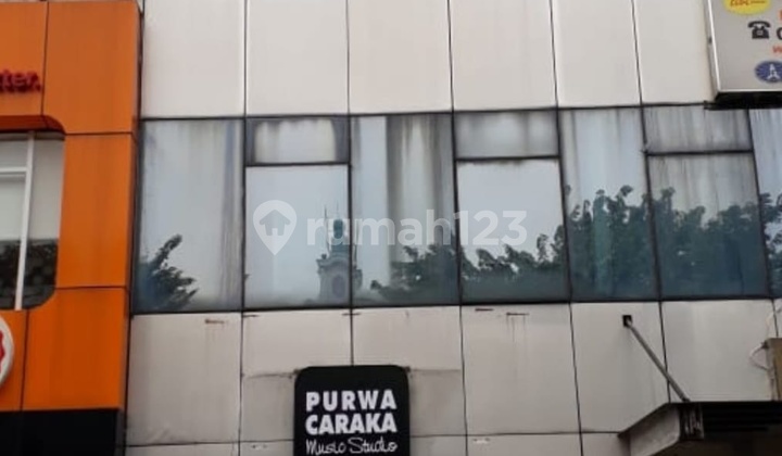 Disewakan Ruko 4Lantai di Rawamangun Dekat Tiptop