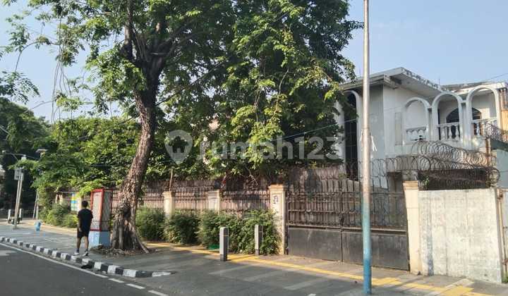 Disewakan Rumah 2Lantai