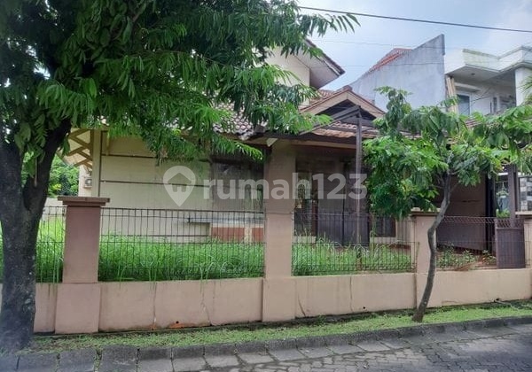 For Sale Corner House, Spacious in Kemang Pratama 2