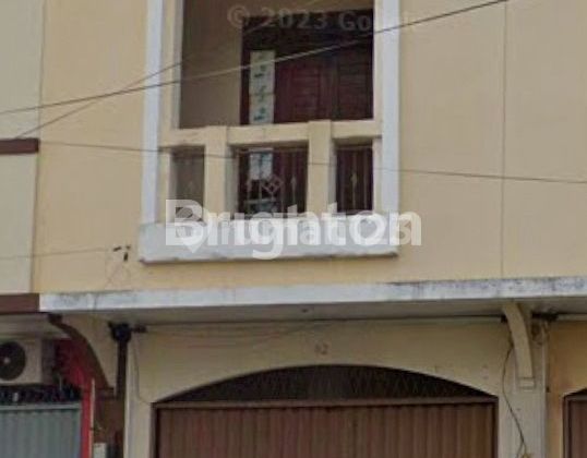 TWO-STORY SHOPHOUSE BY THE ROAD FOR SALE AND RENT 1