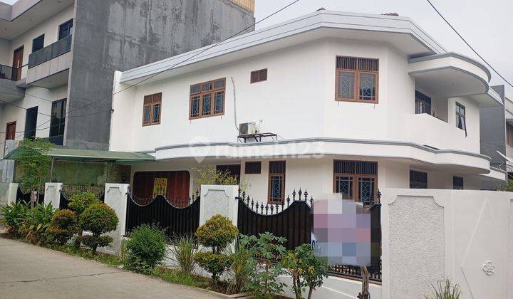 Dijual Rumah Jl. Pegangsaan Indah Jakarta Utara ( Hoek) Siap Huni 2 Lantai  1