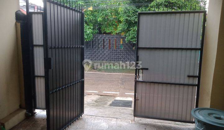 Rumah Hoek Mutiara Pulo Dukuh Kramatjati Jaktim Siap Huni Baru Renov  2