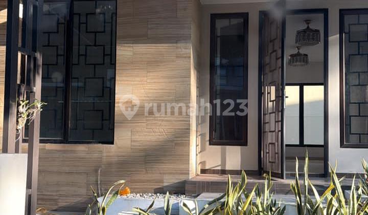 Disewakan Rumah 2 Lantai di Rumah Coastarica Batam Centre