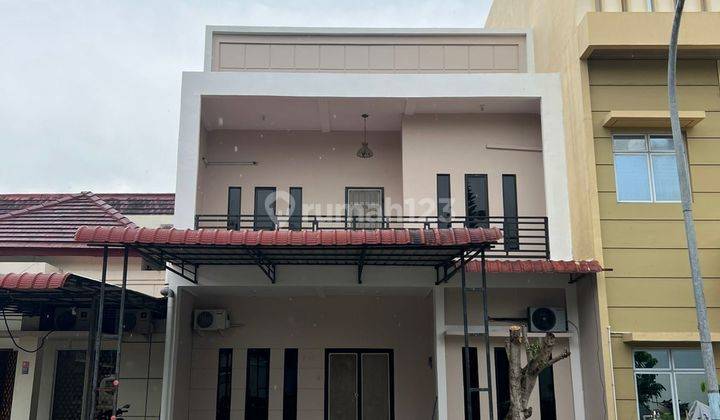 Rumah 2 Lantai 4 Kamar Tidur Di Kezia Residence Baloi Dekat Uib 1
