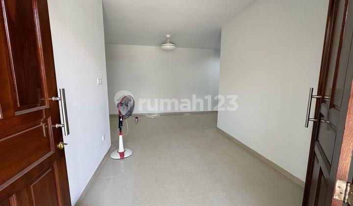 For Sale: 2-Story House in Diamond Palace Batam Centre 2