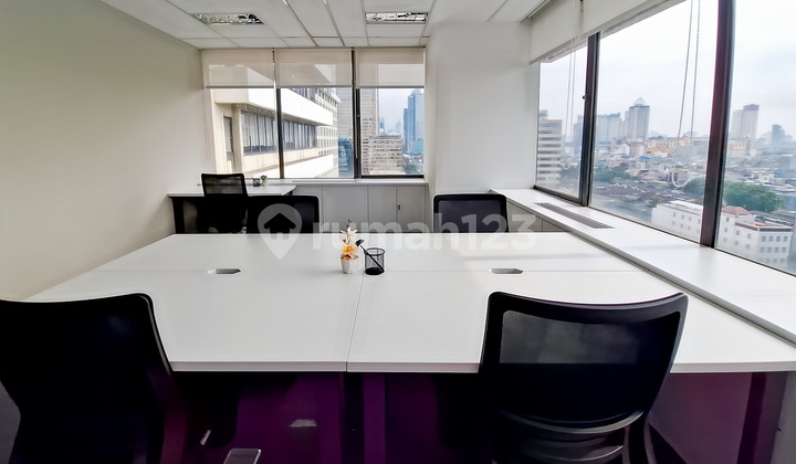 Ruang kantor profesional di HQ Menara Cakrawala dengan jangka waktu yang sepenuhnya fleksibel_3 Workstations Office Ruang kantor profesional di HQ Menara Cakrawala dengan jangka waktu yang sepenuhnya fleksibel_3 Workstations Office