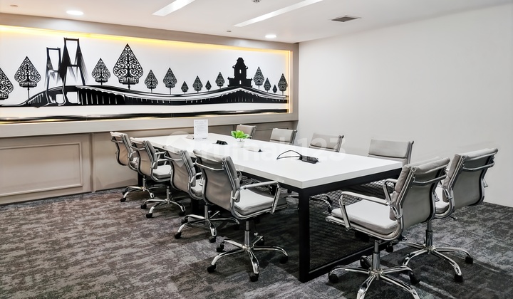 One Price Access to Workspace, Virtual Offices, and Meeting Rooms at Regus Sinarmas Land Plaza_el (Entire Location)