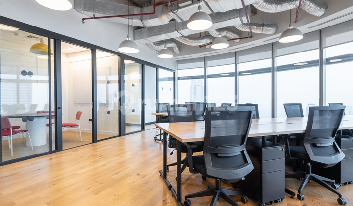 Pindah ke ruang kantor terbuka siap pakai untuk 10 orang di Signature Menara Astra_OP 10 (Office for 10 People) Pindah ke ruang kantor terbuka siap pakai untuk 10 orang di Signature Menara Astra_OP 10 (Office for 10 People)