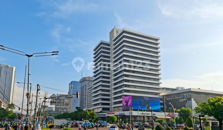 Pesan tempat di area coworking reservasi atau hot desk di HQ Menara Cakrawala_Co-Working