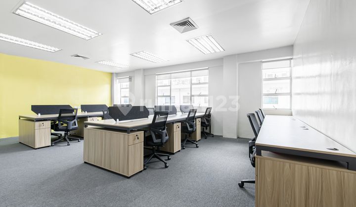 Dapatkan meja khusus di Regus Renon Landmark_Co-Working Dapatkan meja khusus di Regus Renon Landmark_Co-Working