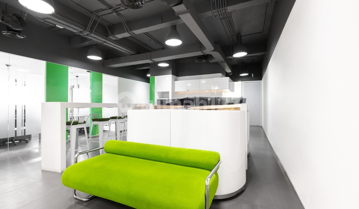 Ruang kantor profesional di Regus Benoa Square dengan jangka waktu yang sepenuhnya fleksibel_4 Workstations Office