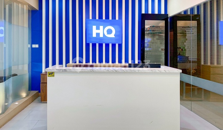 A fully serviced private office space for you and your team at HQ Plaza Oleos with 3 workstations.