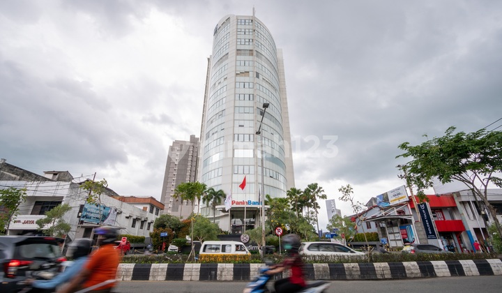 Bekerja lebih produktif di ruang kantor bersama di Regus Panin Tower_Co-Working