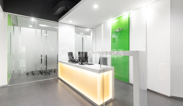 Akses satu harga ke ruang kantor profesional untuk 2 orang di Regus Benoa Square_2 Workstations Office Akses satu harga ke ruang kantor profesional untuk 2 orang di Regus Benoa Square_2 Workstations Office