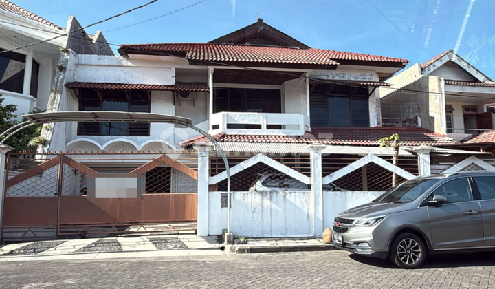 RUMAH SIAP HUNI LOKASI STRATEGIS ROW JALAN LEBAR LINGUNGAN NYAMAN DI KLAMPIS INDAH 1