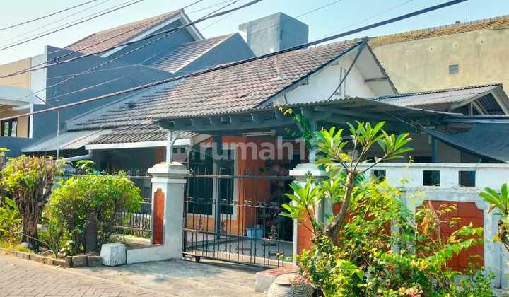  RUMAH 1 LANTAI POSISI HOOK LINGKUNGAN NYAMAN DAN AMAN ONE GATE LOKASI STRATEGIS DEKAT KAMPUS NGINDEN INTAN TIMUR SURABAYA  2