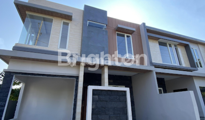 READY-TO-OCCUPY MODERN MINIMALIST 2-STORY HOUSE WITH HOOK IN RUNGKUT HARAPAN. 2