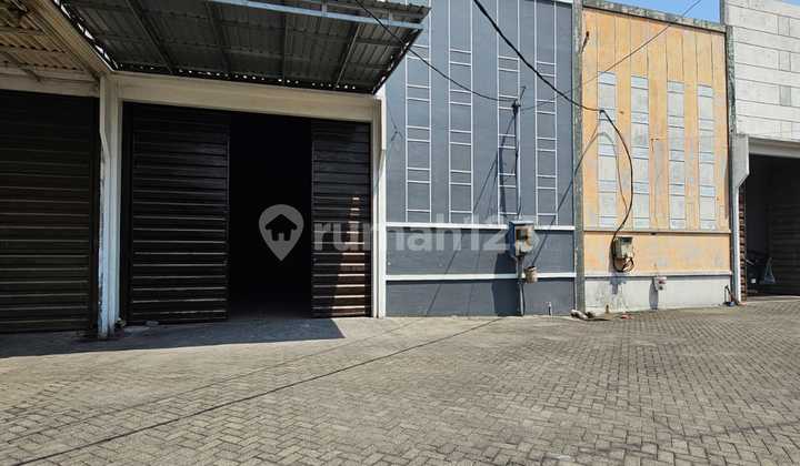 WAREHOUSE STRATEGIC LOCATION INDUSTRIAL AREA EASY ACCESS DRIYOREJO GRESIK