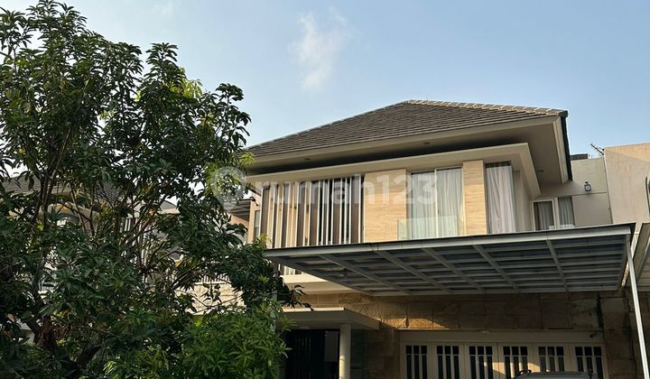 Rumah 2 Lantai Semi Furnish Royal Residence Cluster Crownhill Surabaya