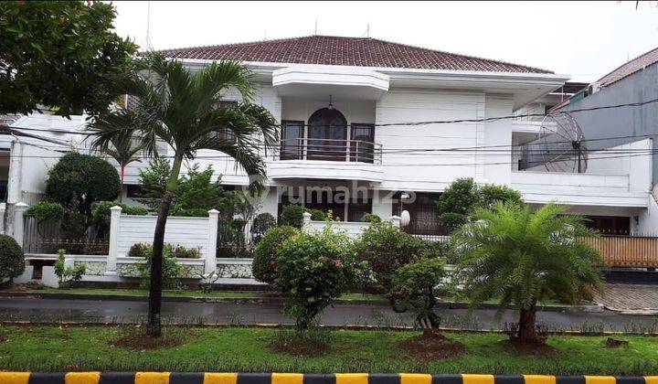 Dijual Rumah Mewah di Kedoya Baru, Jakarta Barat, Full Furnished 1