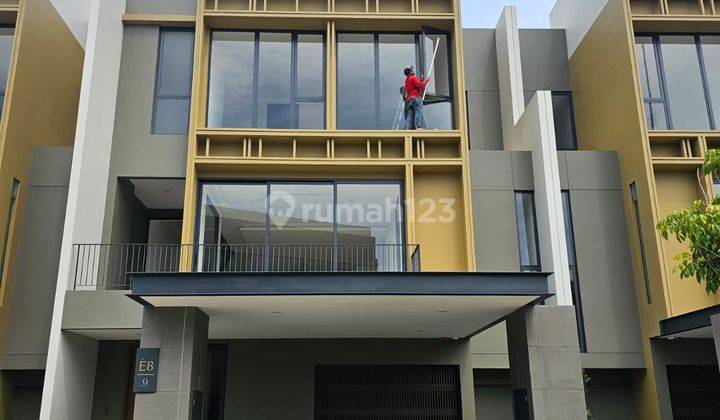 Disewakan Rumah Baru 3 Lantai di Cluster Enchante BSD City 1