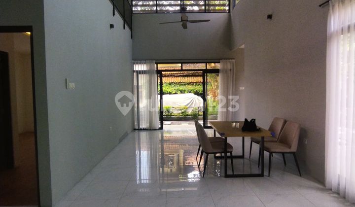 New Minimalist House Behind Al-Islam Hospital Bandung 2
