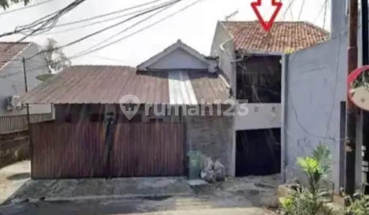 Dijual Rumah 2 Lantai di Pusat Kota Jakarta Barat
