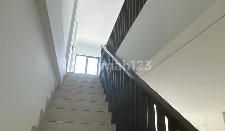 For Quick Sale: Enchante Corner Shop Building in BSD