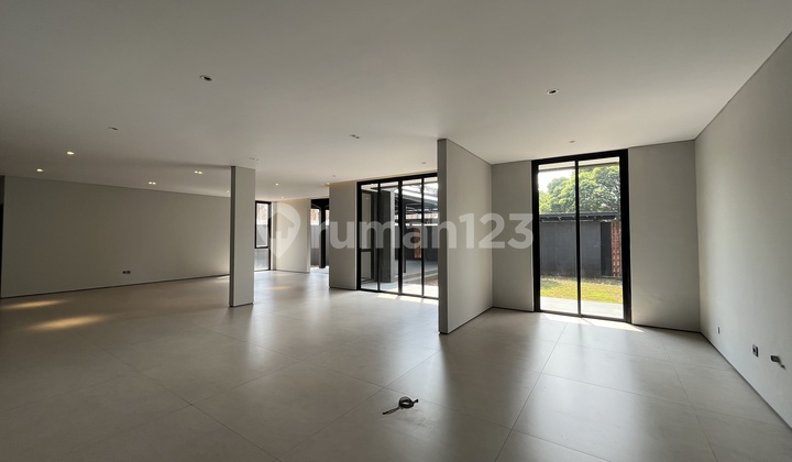 Brand New Luxury House in South Cinere, Jakarta 2