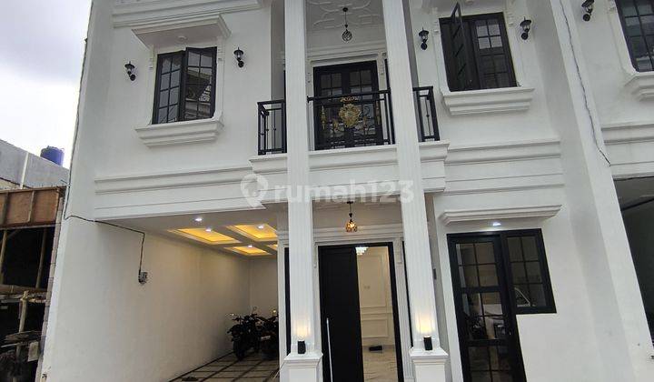 rumah 3 lantai modern di tanah baru depok 1