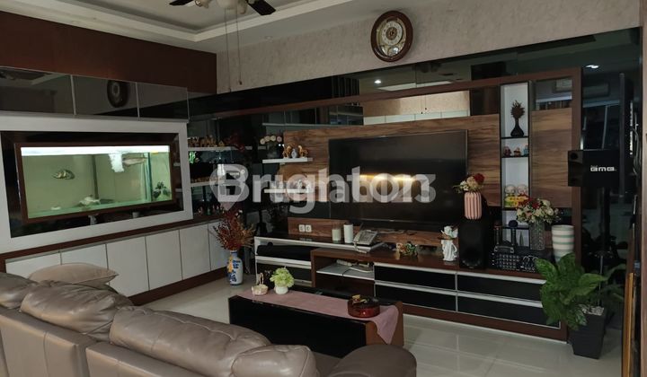 RUMAH CASA JARDIN MEWAH ASRI ADEM SANGAT RAPI