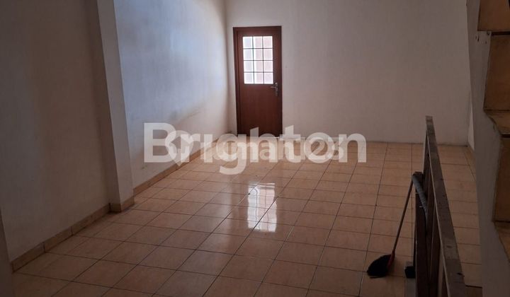 RUKO LOKASI EMAS AMAT SANGAT STRATEGIS,100% DI JAMIN BEBAS BANJIR 2