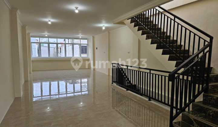 For Sale: Shop House in Tambora, Building Area 300M, Prime Gold Location, Any Business is Guaranteed Profitable 2