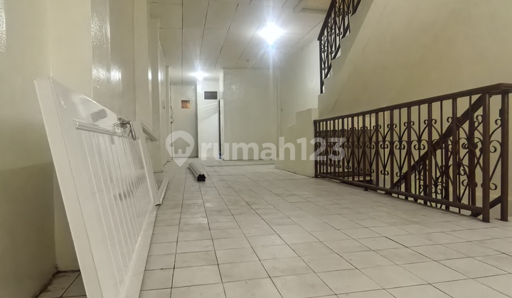 Shop House for Rent Ready to Occupy in a Busy and Lively Location, Any Business Will Surely Be Profitable, Flood-Free. 2