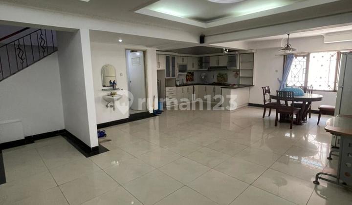 Rumah Mewah Cantik di Gunung Sahari Ukuran 288 Rumah Mewah Cantik di Gunung Sahari Ukuran 288