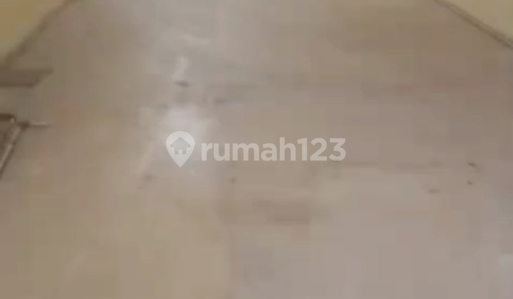 For Rent: 3.5-Story Shop House in a Highly Strategic Location in South Duri, Any Business is Sure to Profit 2