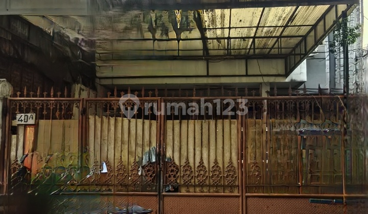 Rumah Kosan di Tanjung Duren dengan Income 35Jt/Bulan+/- Rumah Kosan di Tanjung Duren dengan Income 35Jt/Bulan+/-